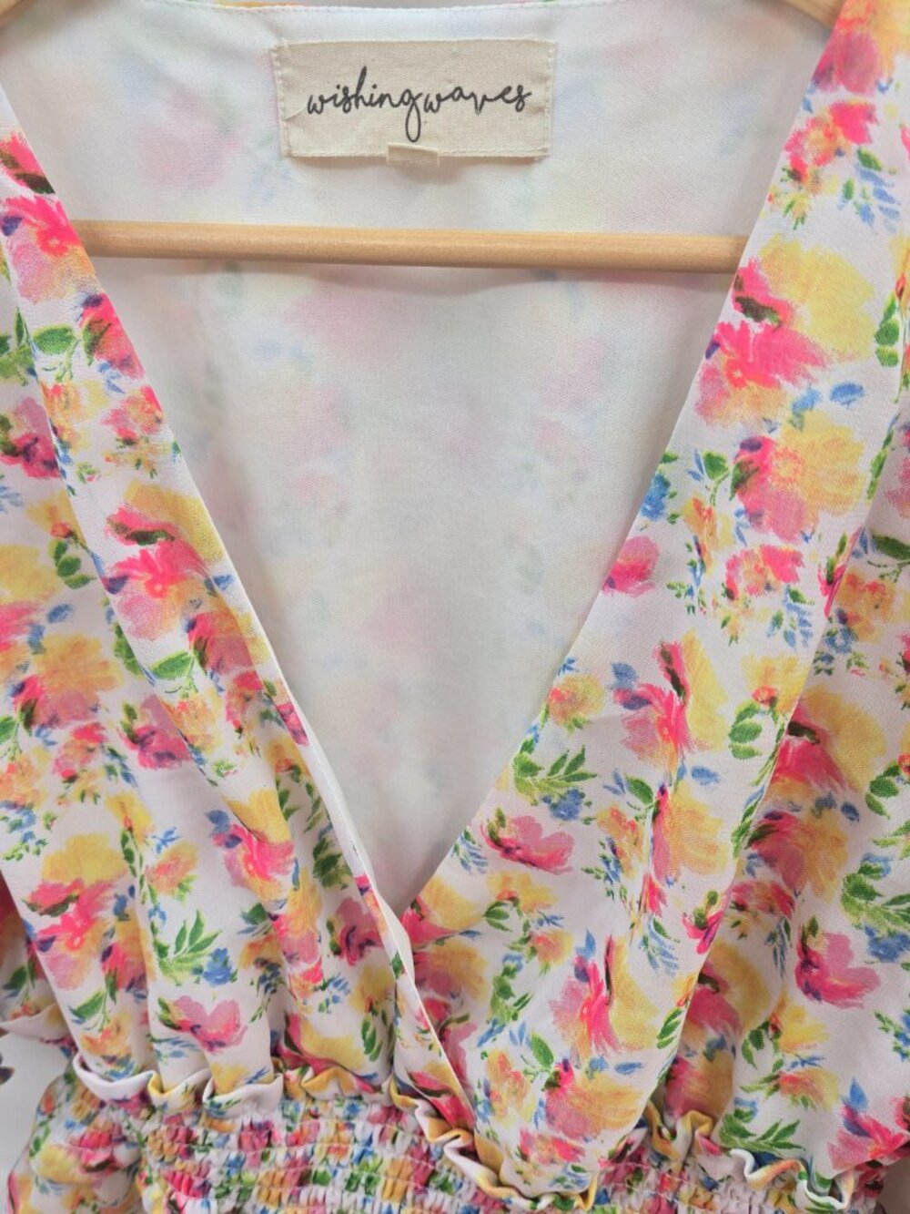 Wishing Waves Floral Smocked Plunging V-Neck Cropped Peplum Blouse Size Medium - Picture 7 of 9